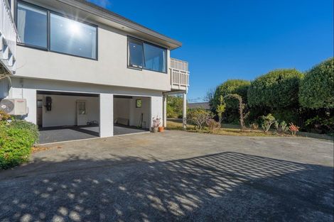 Photo of property in 11 Kea Street, Waikanae, 5036