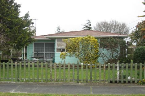 Photo of property in 3 Charles Street, Carterton, 5713