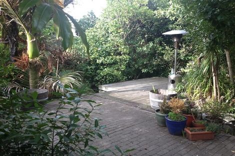 Photo of property in 27 Selwyn Road, Hospital Hill, Napier, 4110