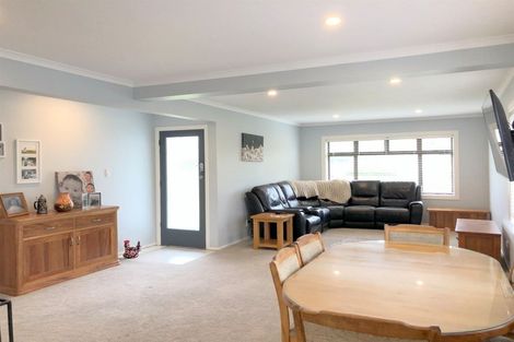 Photo of property in 18 Woburn Street, Waipukurau, 4200