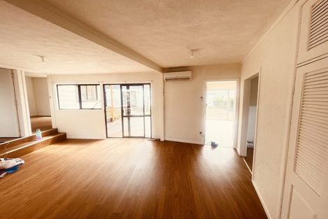Photo of property in 3 Ross Avenue, Papatoetoe, Auckland, 2025