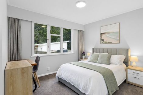 Photo of property in 68 Raukawa Street, Stokes Valley, Lower Hutt, 5019