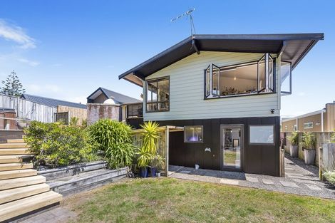 Photo of property in 89 The Esplanade, Raumati South, Paraparaumu, 5032