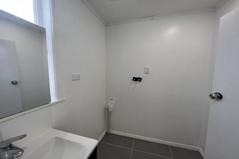 Photo of property in 11 Autumn Avenue, Glen Eden, Auckland, 0602