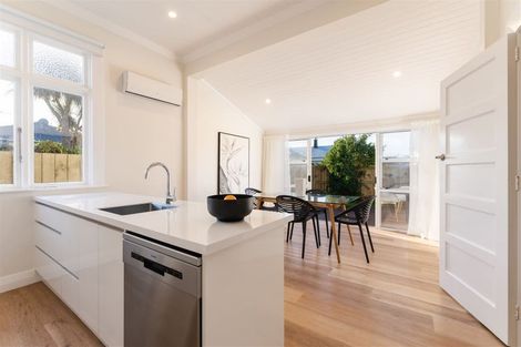 Photo of property in 7 Alma Street, Saint Kilda, Dunedin, 9012