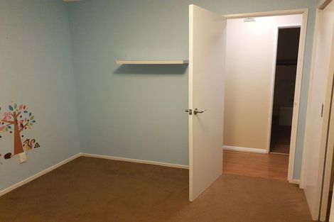 Photo of property in 130 Manuka Road, Bayview, Auckland, 0629