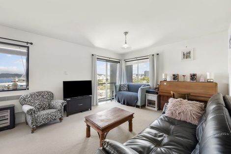 Photo of property in Mansfield Towers, 1 Grant Road, Thorndon, Wellington, 6011
