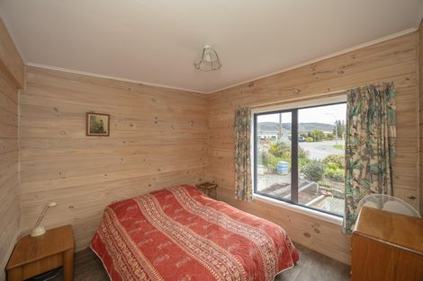 Photo of property in 2 East Road, Otematata, 9412