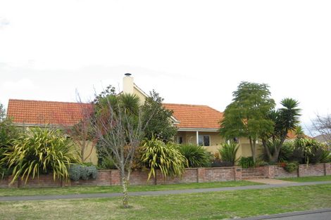 Photo of property in 16a Chambers Street, Havelock North, 4130