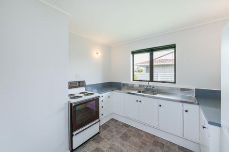 Photo of property in 5 Herbert Avenue, Cloverlea, Palmerston North, 4412