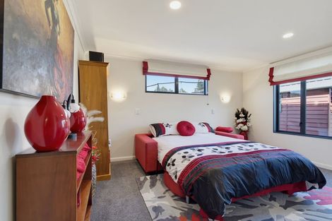 Photo of property in 15 Edward Payton Grove, Pukehangi, Rotorua, 3015