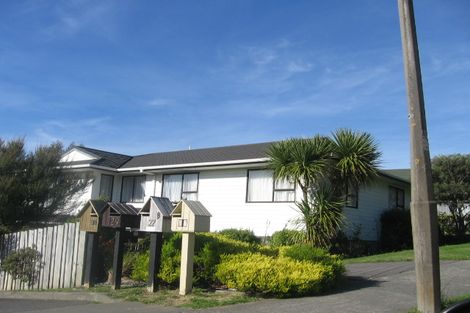Photo of property in 33 Shackle Lane, Whitby, Porirua, 5024