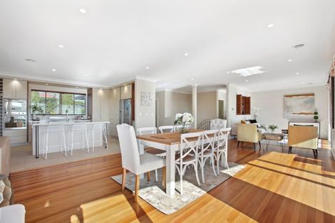 Photo of property in 150 Bleakhouse Road, Mellons Bay, Auckland, 2014