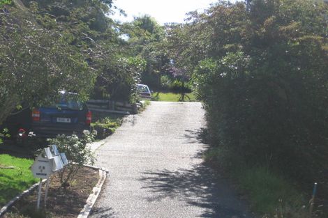 Photo of property in 2/25 Korotaha Terrace, Rothesay Bay, Auckland, 0630