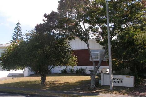 Photo of property in 12 Ravenwood Drive, Forrest Hill, Auckland, 0620