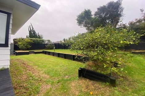 Photo of property in 38 Gosford Drive, Botany Downs, Auckland, 2010