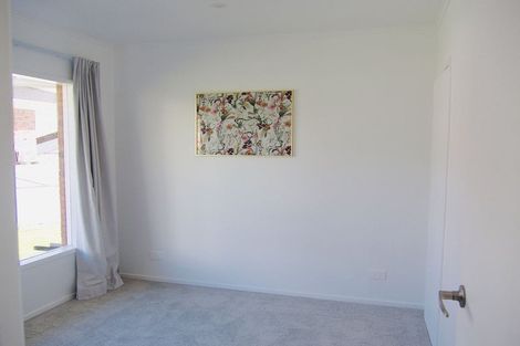 Photo of property in 2/16 Anne Road, Hillcrest, Auckland, 0627