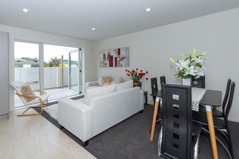 Photo of property in 2/23 Beatty Street, Melville, Hamilton, 3206