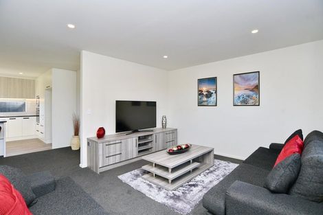 Photo of property in 36 Plover Avenue, Amberley, 7410