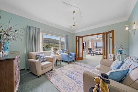 Photo of property in 38 Handyside Street, Tawa, Wellington, 5028