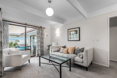 Photo of property in 13 Deep Creek Road, Torbay, Auckland, 0630