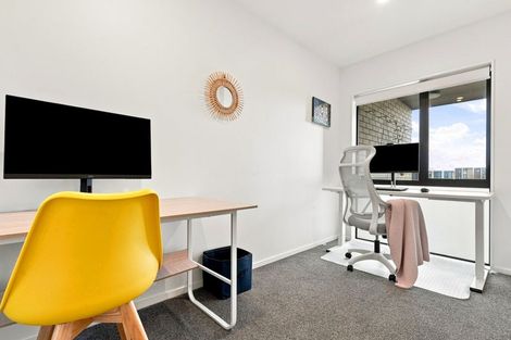 Photo of property in 37 Peihana Road, Hobsonville, Auckland, 0616