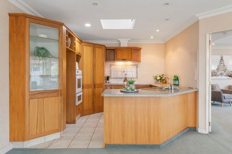 Photo of property in 111 Gravatt Road, Papamoa Beach, Papamoa, 3118