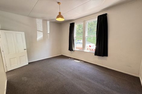 Photo of property in 19 Holloway Road, Aro Valley, Wellington, 6021