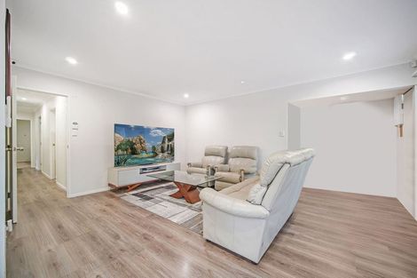 Photo of property in 26 Contessa Drive, Glenfield, Auckland, 0629