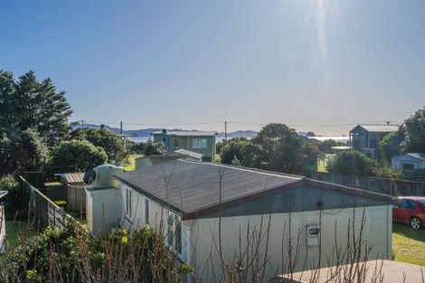 Photo of property in 1 Banks Street, Cooks Beach, Whitianga, 3591