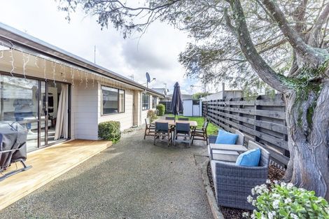 Photo of property in 42 Whiting Crescent, Greenmeadows, Napier, 4112