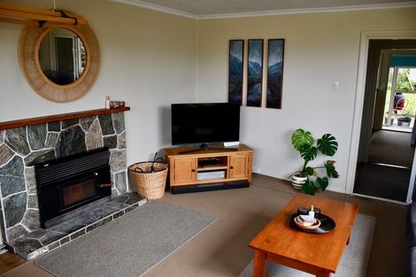 Photo of property in 13 Wharf Road, Karamea, 7893