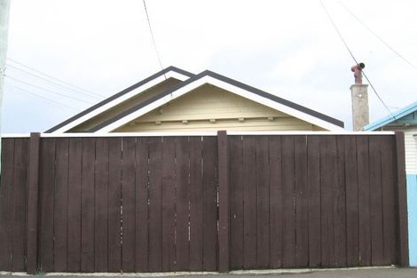 Photo of property in 93 Onepu Road, Lyall Bay, Wellington, 6022