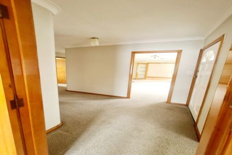 Photo of property in 2a Sutherland Avenue, Silverstream, Upper Hutt, 5019