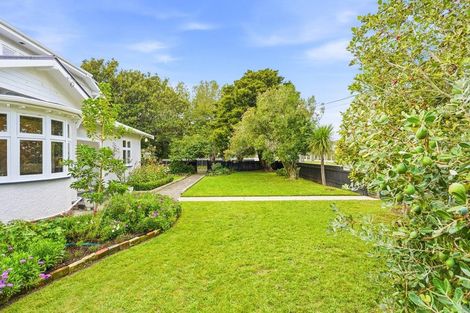 Photo of property in 5 Parkes Avenue, Saint Johns Hill, Whanganui, 4501