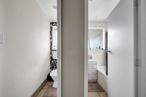 Photo of property in 35 Fantham Street, Hawera, 4610