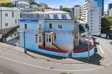 Photo of property in Rosemere Backpackers, 6 Macdonald Crescent, Te Aro, Wellington, 6011