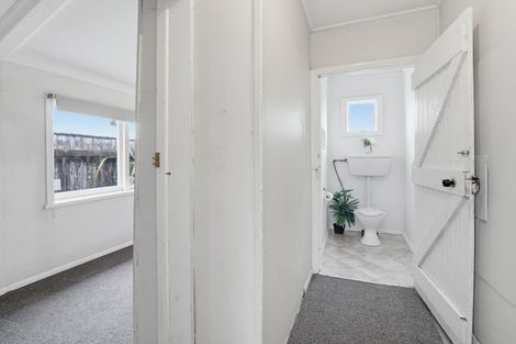 Photo of property in 68 Chelwood Street, Takaro, Palmerston North, 4412