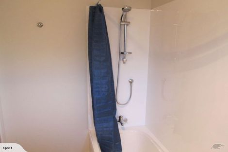 Photo of property in 1/31 Hillside Drive, Maoribank, Upper Hutt, 5018