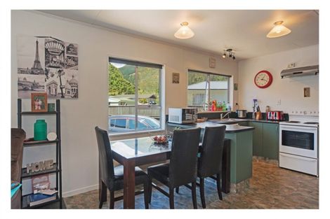 Photo of property in 8 Burn Place, The Brook, Nelson, 7010