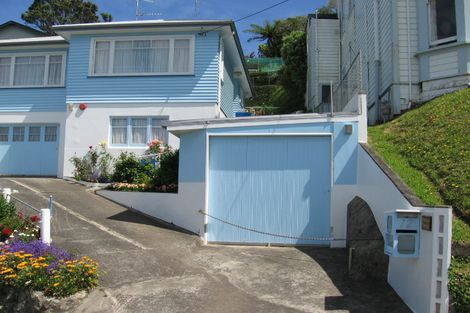 Photo of property in 12 Mertoun Terrace, Highbury, Wellington, 6012