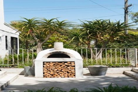 Photo of property in 327 Clifton Road, Te Awanga, 4102