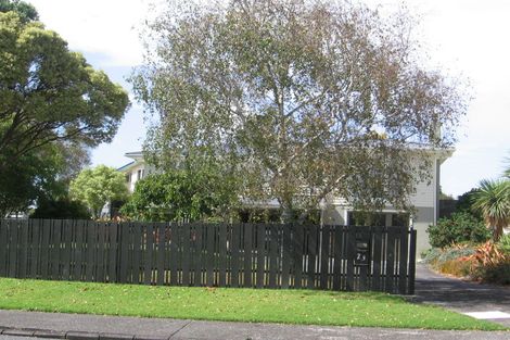 Photo of property in 23 Tamariki Avenue, Kelston, Auckland, 0602