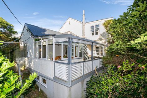 Photo of property in 52 Totara Road, Miramar, Wellington, 6022