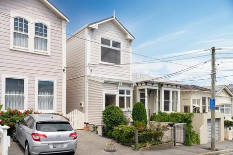 Photo of property in 16 Caroline Street, Mount Victoria, Wellington, 6011