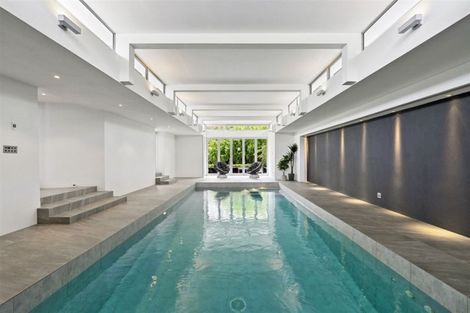 Photo of property in 8 Saint Barnabas Lane, Fendalton, Christchurch, 8052