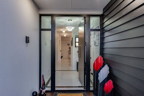 Photo of property in 5 Evelyn Crescent, Marshland, Christchurch, 8083