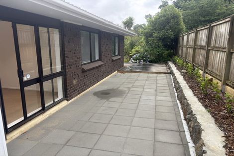 Photo of property in 14 Mark Edward Drive, Half Moon Bay, Auckland, 2012