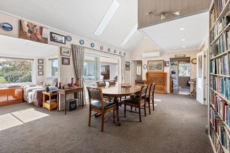 Photo of property in 737 Dillons Point Road, Dillons Point, Blenheim, 7273