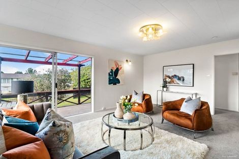 Photo of property in 10 Kereru Place, Half Moon Bay, Auckland, 2012